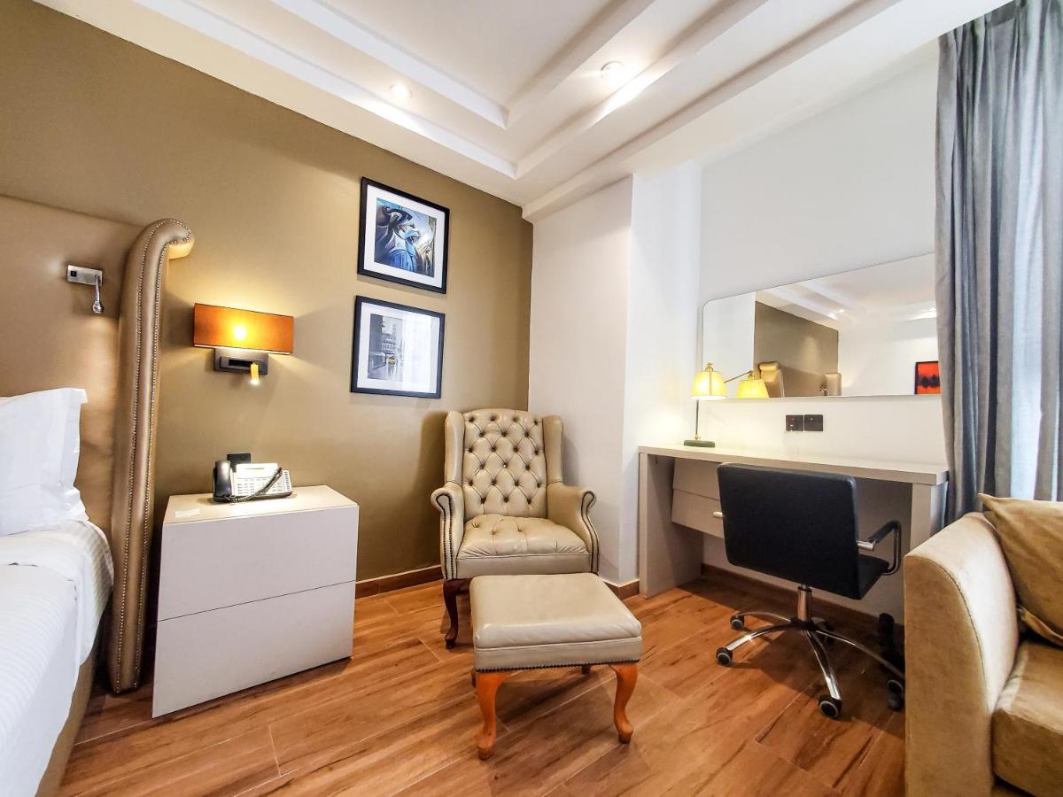 Victoria Crown Plaza Hotel Lagos Exterior foto