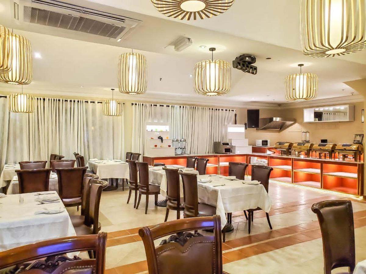 Victoria Crown Plaza Hotel Lagos Exterior foto